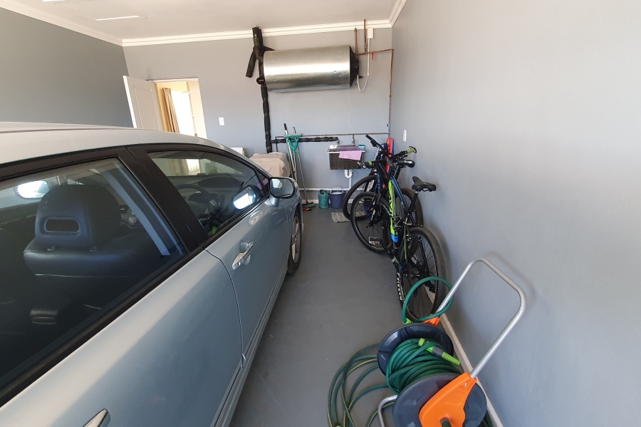 2 Bedroom Property for Sale in Paradise Beach Eastern Cape